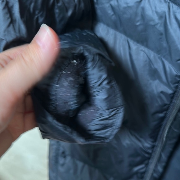 Mountain Hardwear Down Puffer Coat Women’s sz XS| Black Jacket w/Removable Hood - Picture 5 of 8